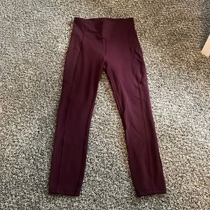 lululemon leggings, maroon, size 6, cropped